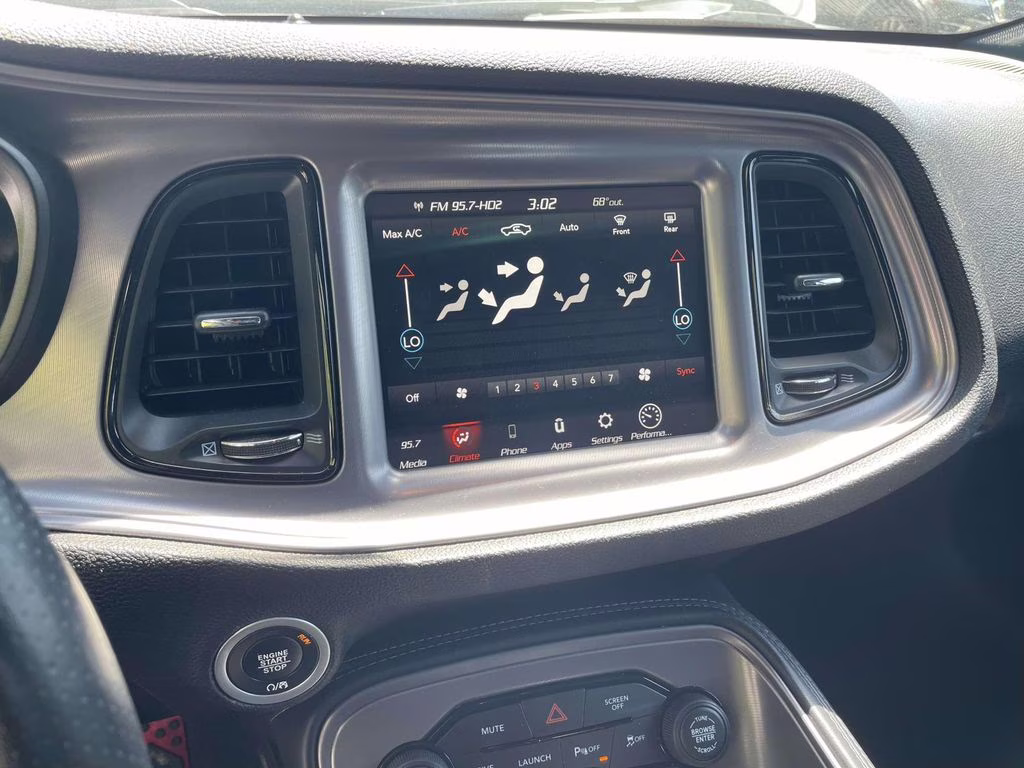 2023 Pitch Black Clearcoat Dodge Challenger R/T Scat Pack RWD Coupe