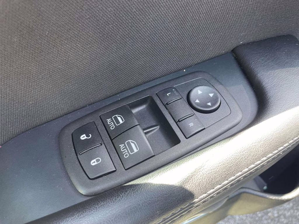 2023 Pitch Black Clearcoat Dodge Challenger R/T Scat Pack RWD Coupe