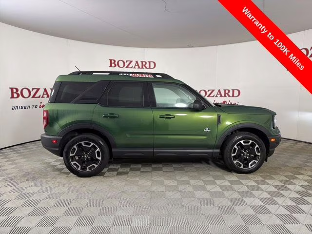 2023 Green Metallic Ford Bronco Sport Outer Banks 4X4 SUV