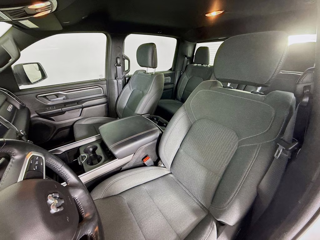 2022 Bright White Clearcoat Ram 1500 Big Horn/Lone Star 4X4 Truck