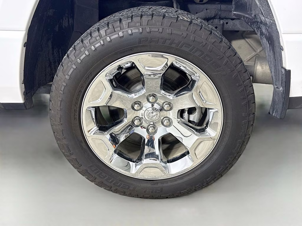 2022 Bright White Clearcoat Ram 1500 Big Horn/Lone Star 4X4 Truck