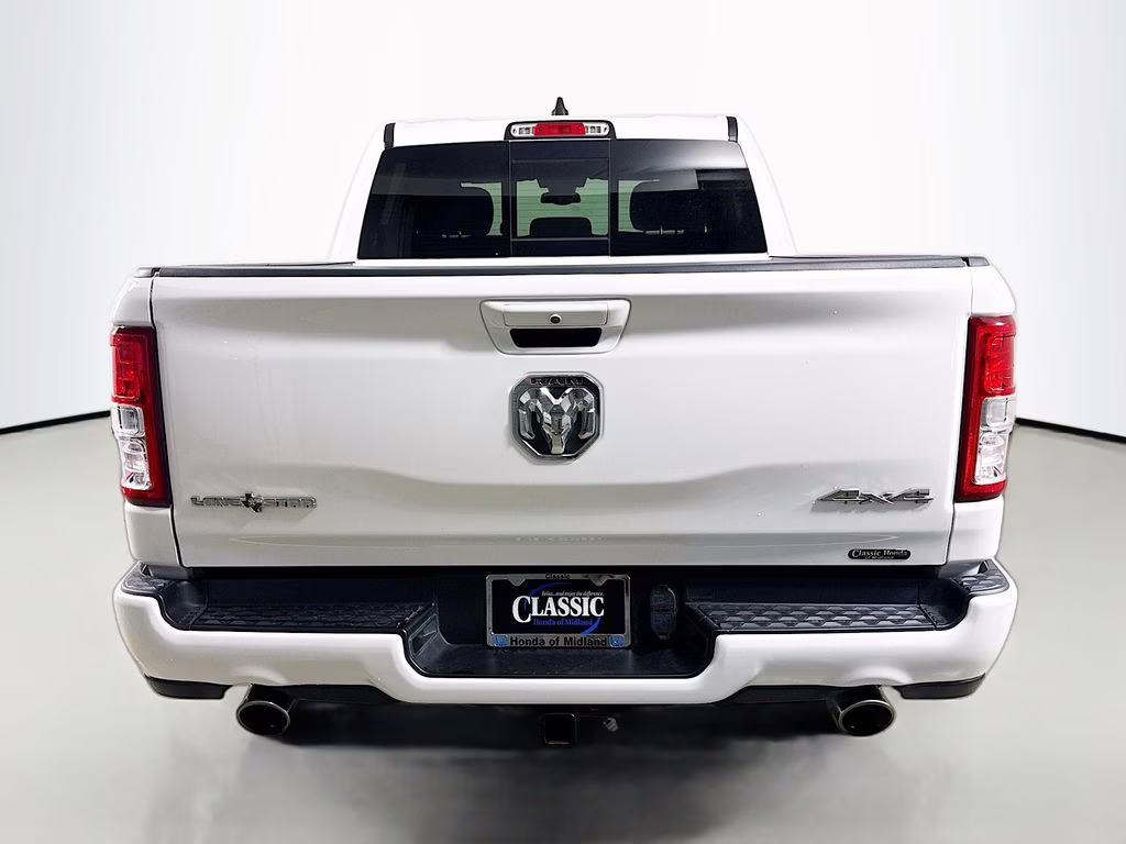 2022 Bright White Clearcoat Ram 1500 Big Horn/Lone Star 4X4 Truck