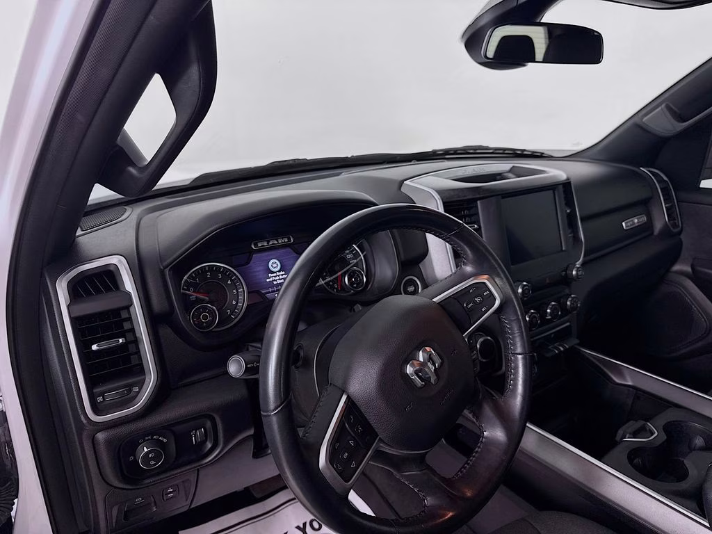 2022 Bright White Clearcoat Ram 1500 Big Horn/Lone Star 4X4 Truck