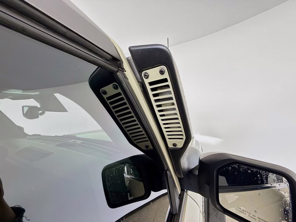 2022 Desert Sand Ford Bronco Everglades 4X4 SUV