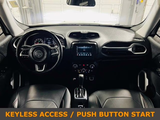 2019 Alpine White Clearcoat Jeep Renegade Latitude 4X4 SUV