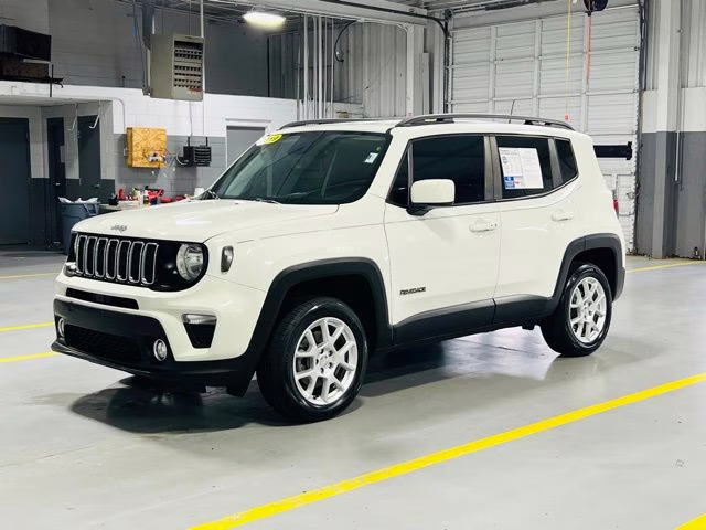 2019 Alpine White Clearcoat Jeep Renegade Latitude 4X4 SUV