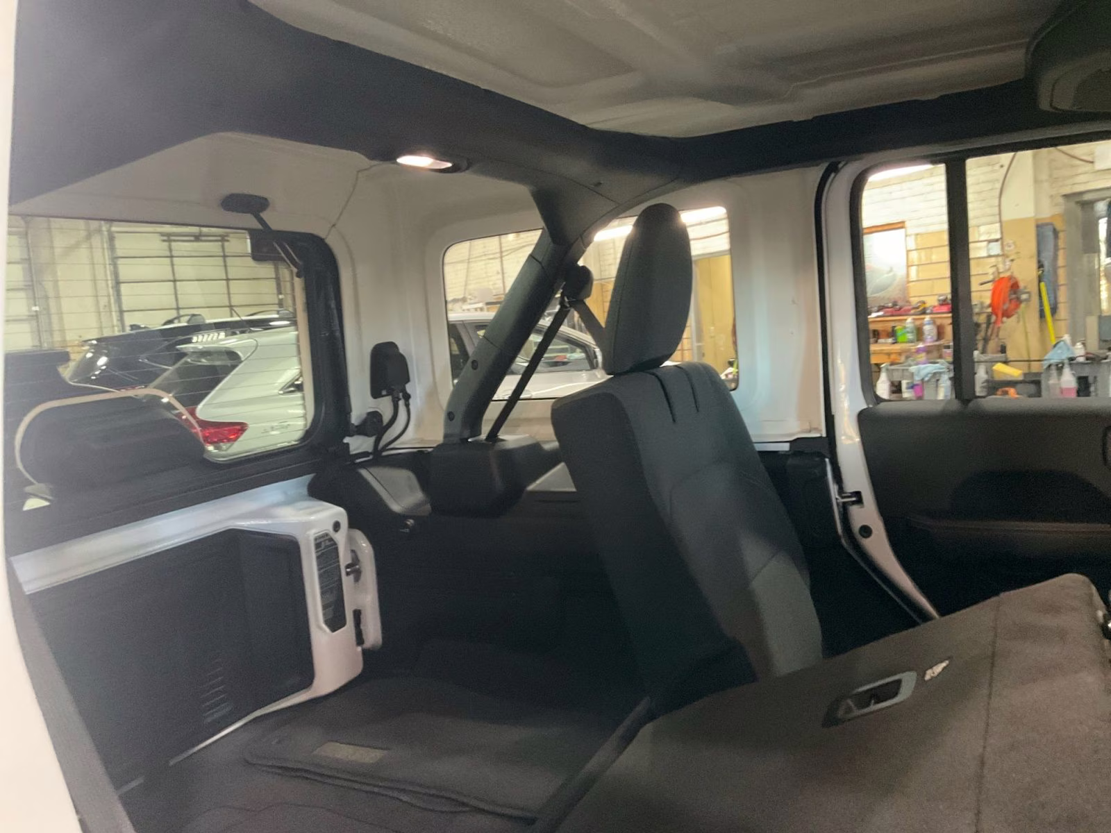 2025 Bright White Clearcoat Jeep Wrangler Sahara 4xe 4X4 SUV