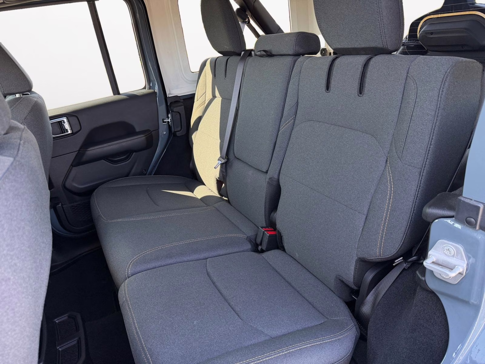 2025 Anvil Clear Coat Jeep Wrangler Sahara 4xe 4X4 SUV