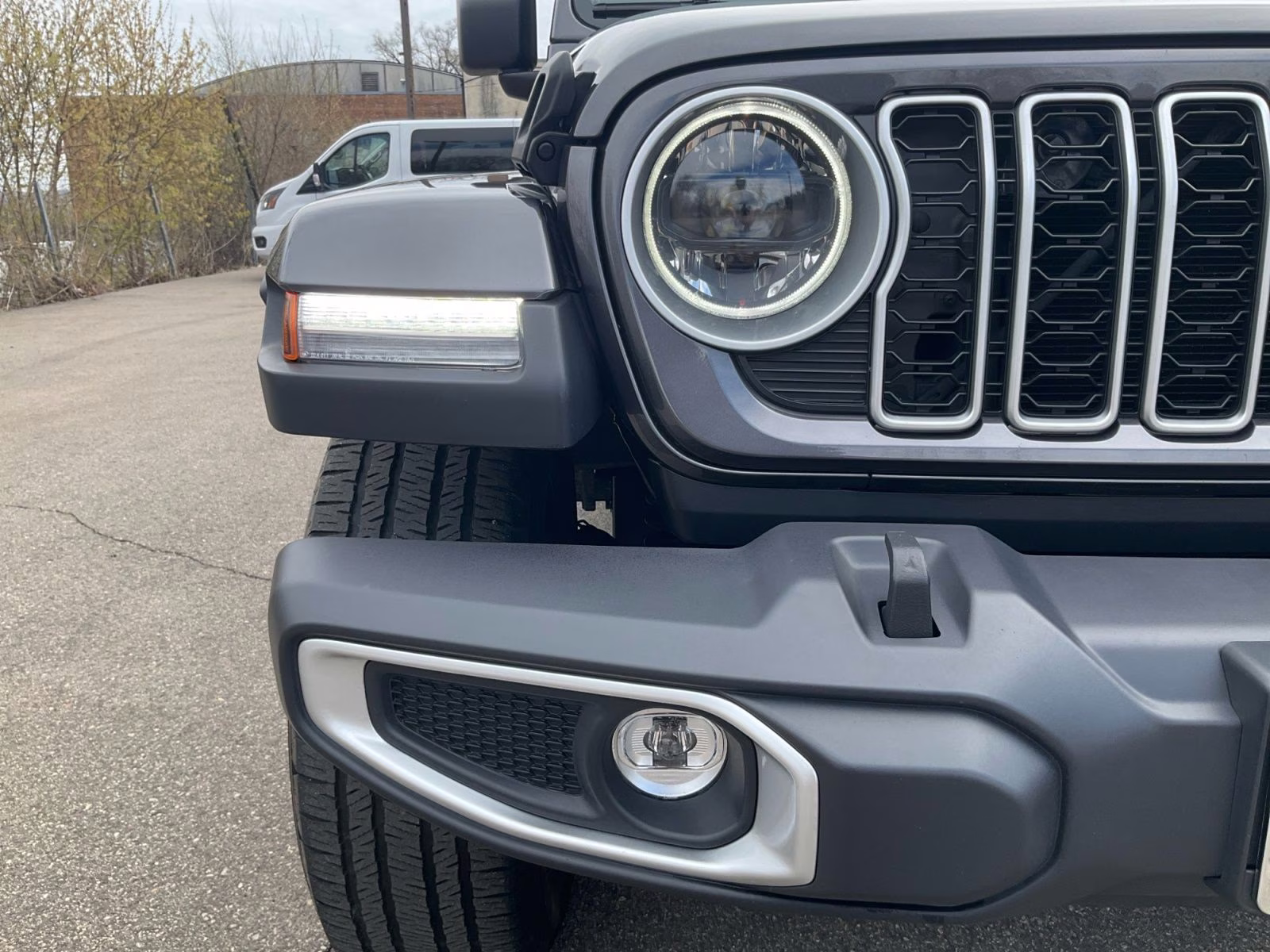 2025 Granite Crystal Metallic Clearcoat Jeep Wrangler Sahara 4xe 4X4 SUV