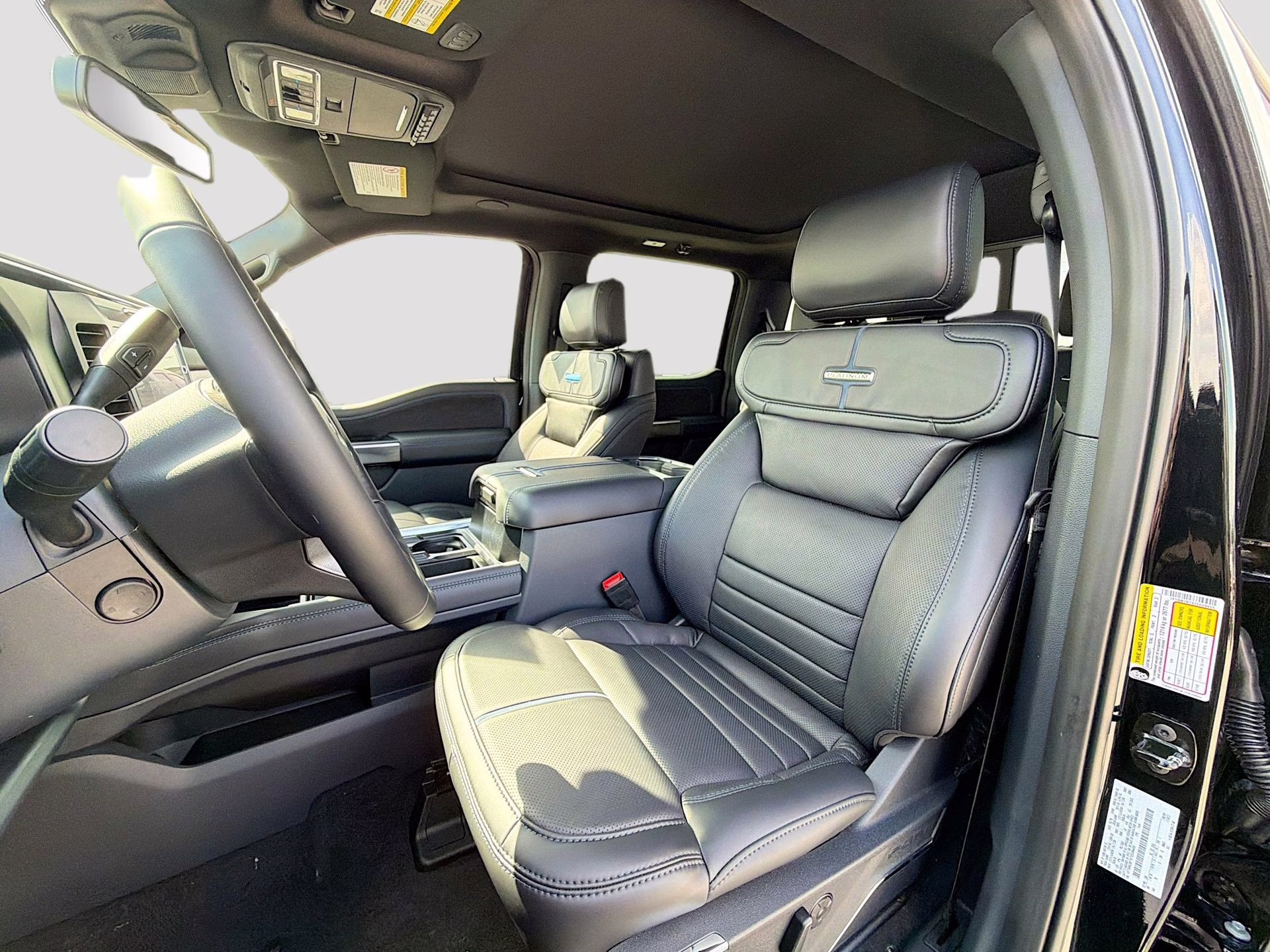 2026 Agate Black Metallic Ford Super Duty F-250 SRW Platinum 4X4 Truck