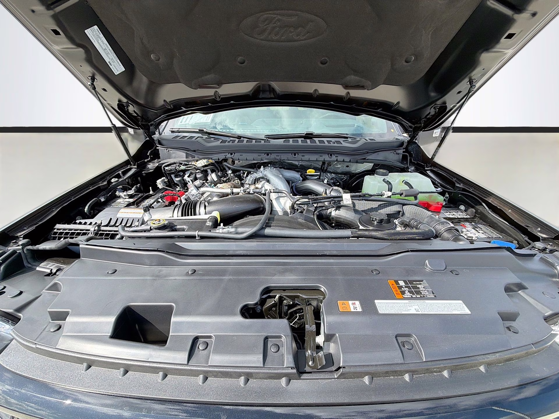 2026 Agate Black Metallic Ford Super Duty F-250 SRW Platinum 4X4 Truck