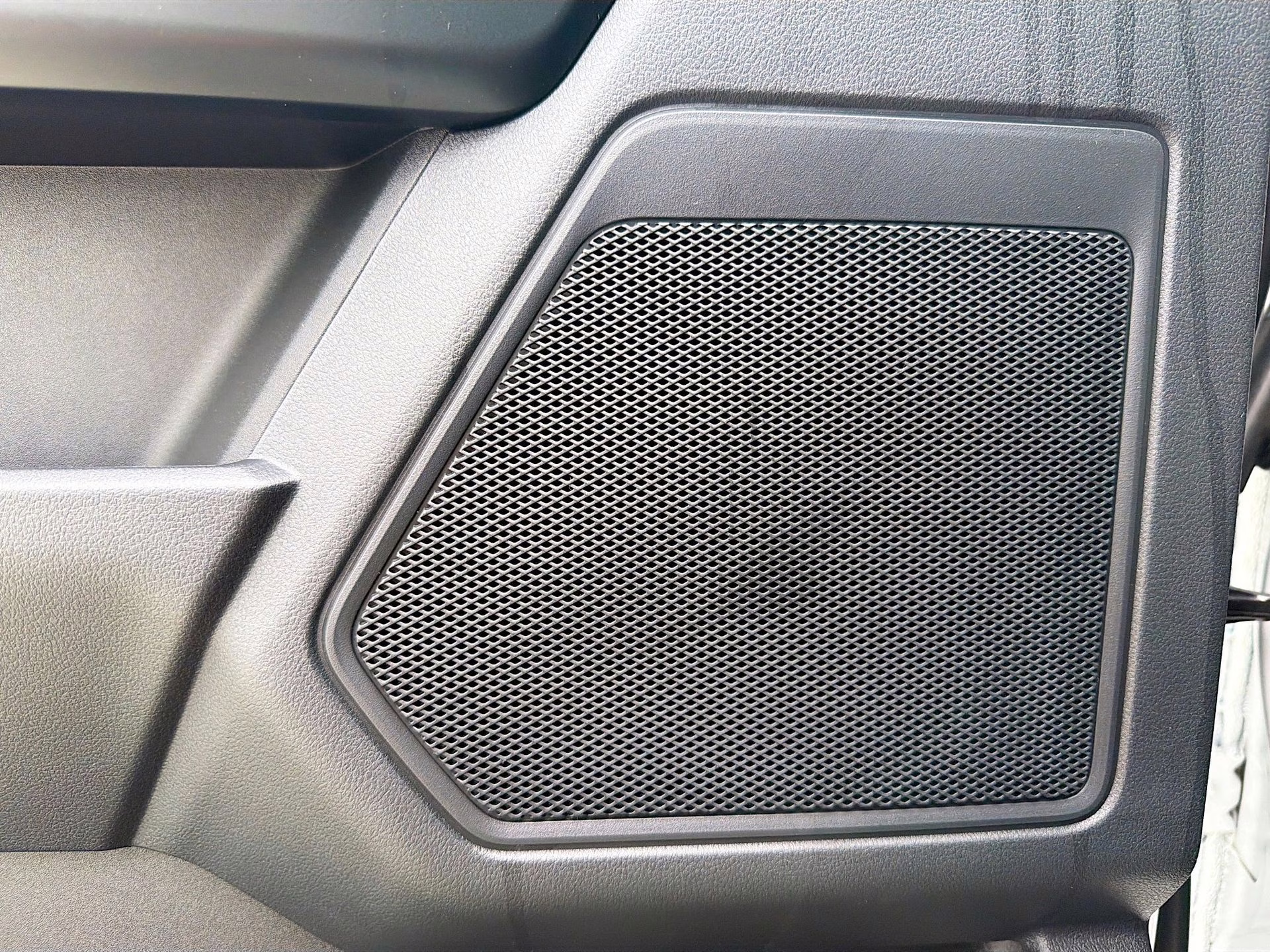 2026 Oxford White Ford F-150 STX 4X4 Truck