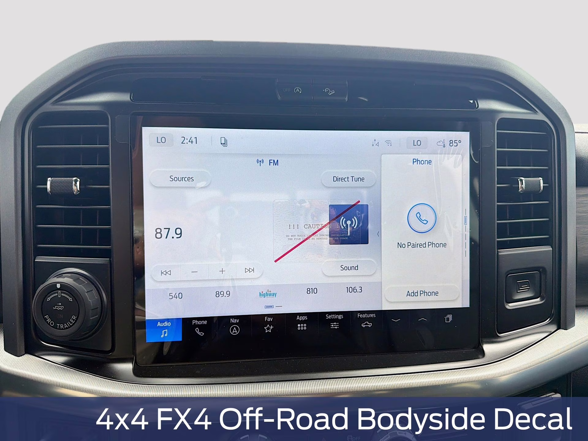 2026 Star White Metallic Tri-Coat Ford F-150 Lariat 4X4 Truck