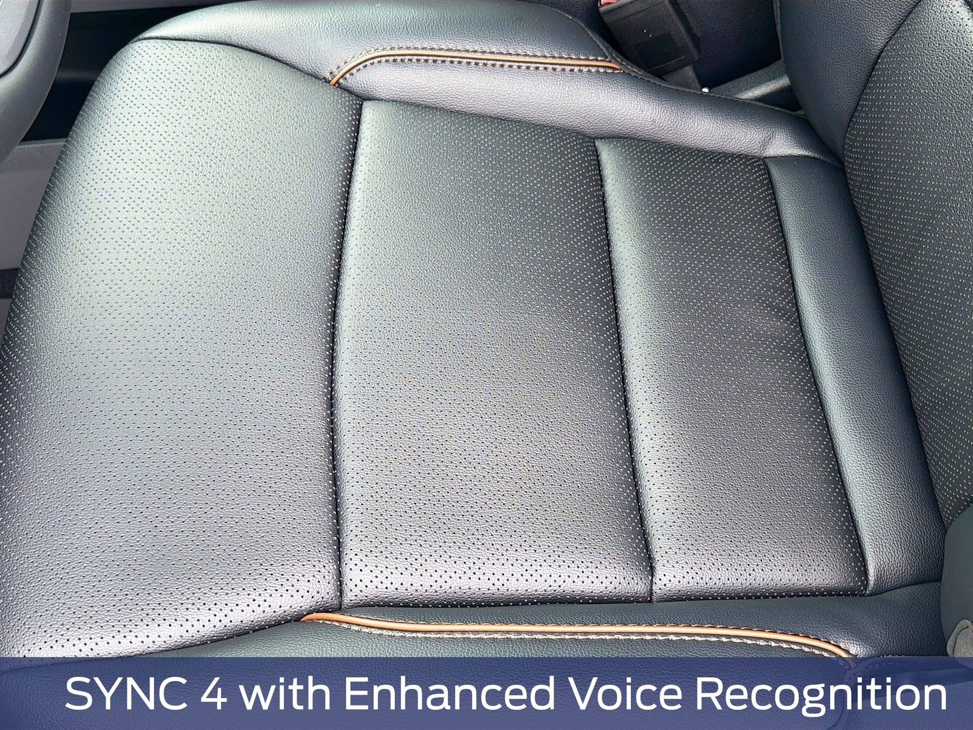 2026 Star White Metallic Tri-Coat Ford F-150 Lariat 4X4 Truck