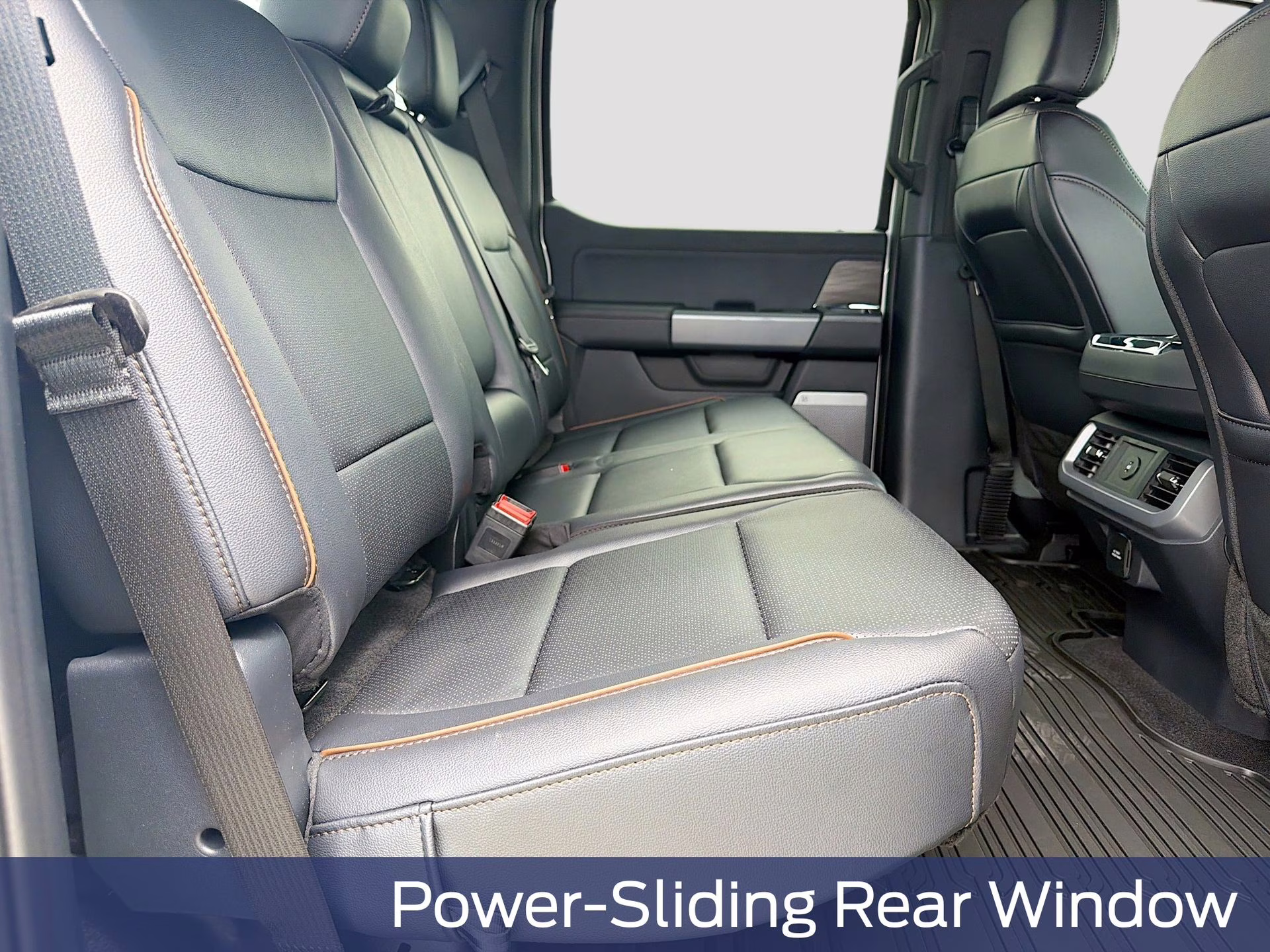 2026 Star White Metallic Tri-Coat Ford F-150 Lariat 4X4 Truck