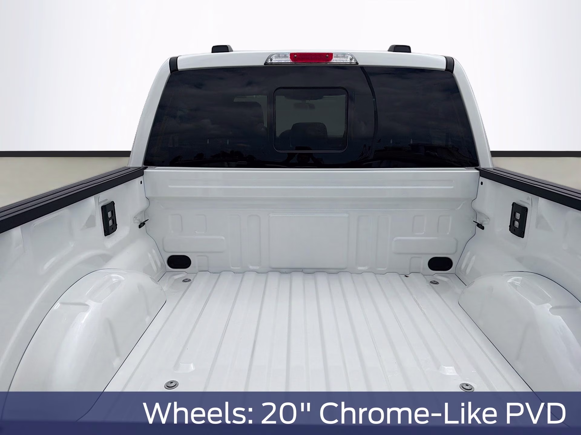 2026 Star White Metallic Tri-Coat Ford F-150 Lariat 4X4 Truck