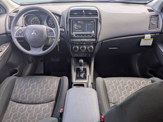 2026 White Mitsubishi Outlander Sport 2.0 ES 4X4 SUV