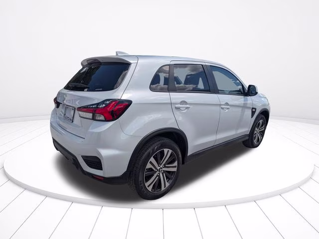 2026 White Mitsubishi Outlander Sport 2.0 ES 4X4 SUV