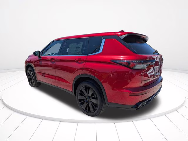 2026 Red Diamond Mitsubishi Outlander LE FWD SUV