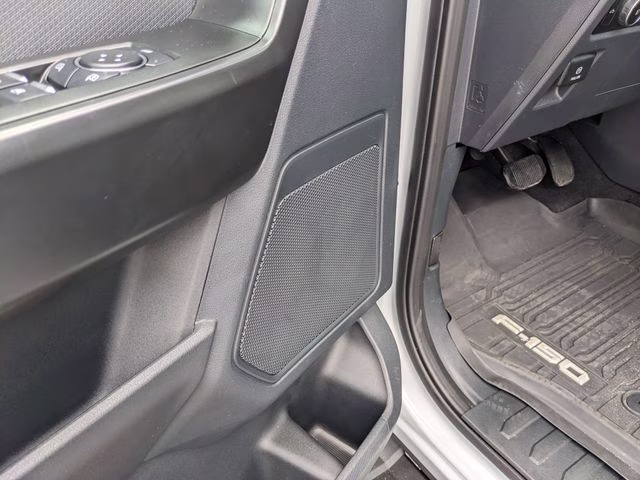 2025 White Metallic Ford F-150 STX 4X4 Truck