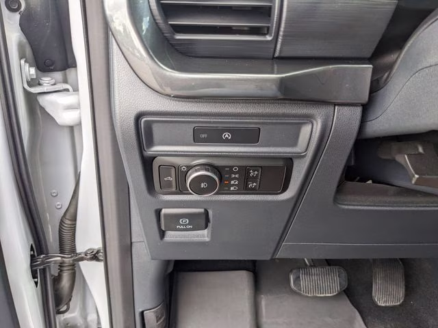 2025 White Metallic Ford F-150 STX 4X4 Truck