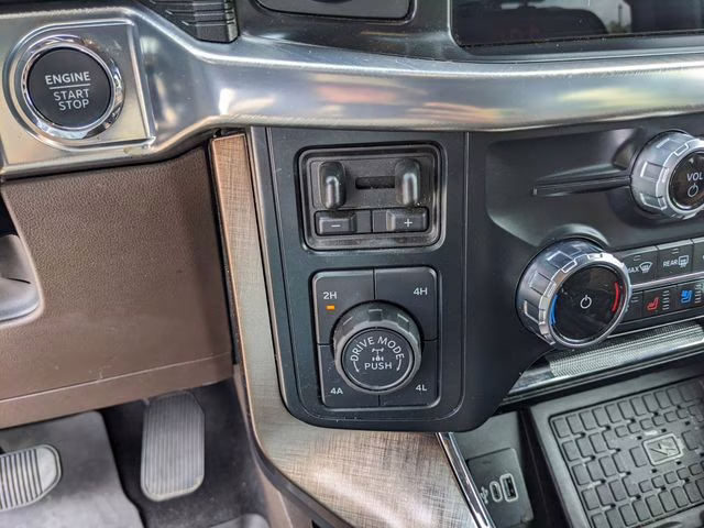 2025 Brown Ford F-150 King Ranch 4X4 Truck