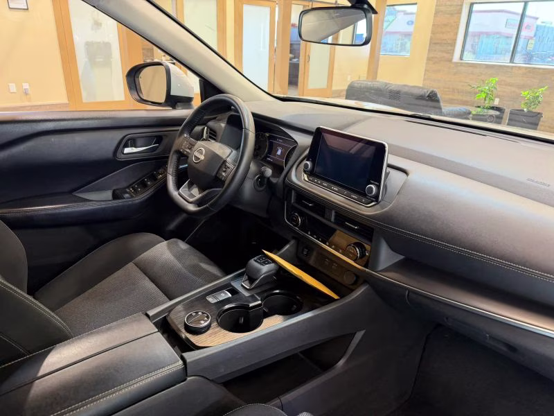 2025 Nissan Rogue SV Sport Utility 4D AWD