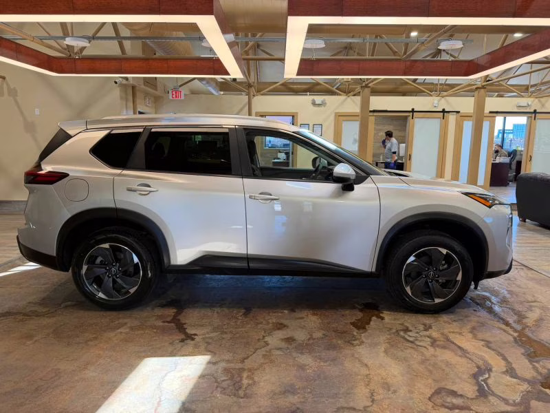 2025 Nissan Rogue SV Sport Utility 4D AWD