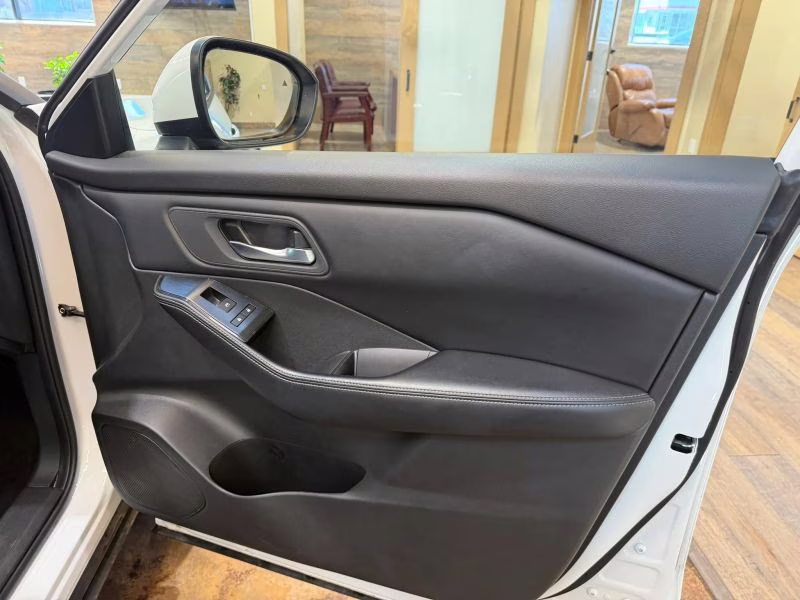 2025 Nissan Rogue SV Sport Utility 4D AWD