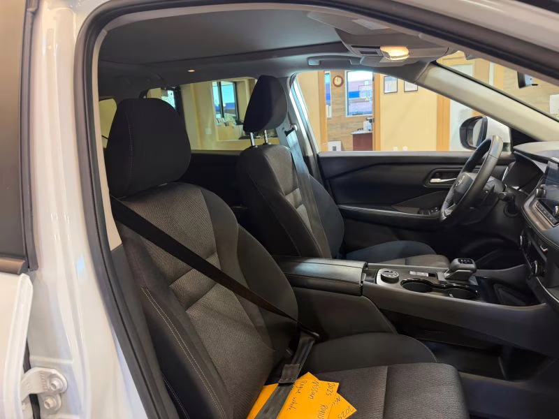 2025 Nissan Rogue SV Sport Utility 4D AWD