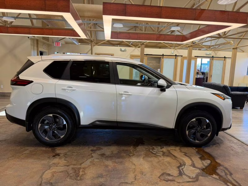 2025 Nissan Rogue SV Sport Utility 4D AWD