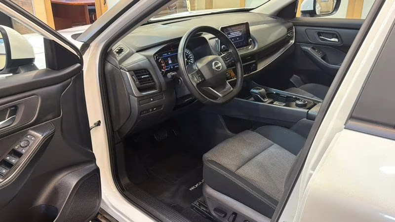 2025 Nissan Rogue SV Sport Utility 4D AWD