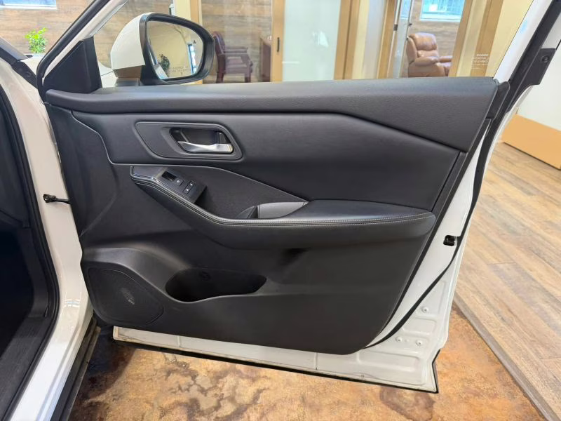 2025 Nissan Rogue SV Sport Utility 4D AWD