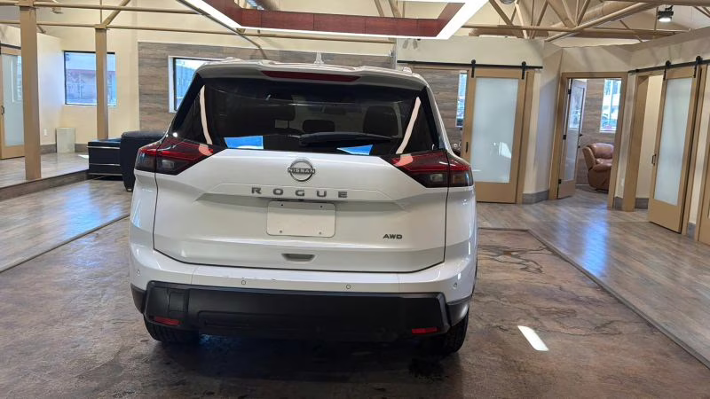 2025 Nissan Rogue SV Sport Utility 4D AWD