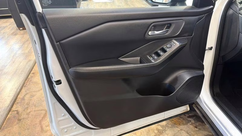 2025 Nissan Rogue SV Sport Utility 4D AWD