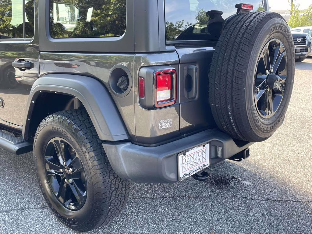 2022 Granite Crystal Metallic Clearcoat Jeep Wrangler Unlimited Sport Altitude 4X4 SUV