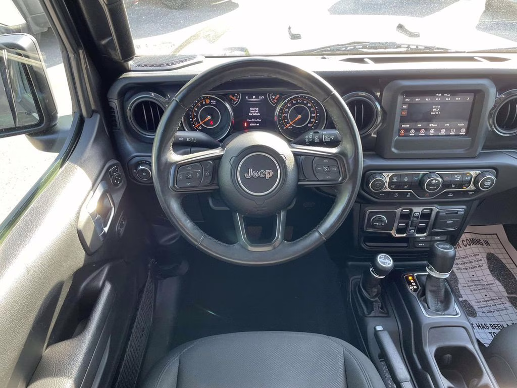 2022 Granite Crystal Metallic Clearcoat Jeep Wrangler Unlimited Sport Altitude 4X4 SUV