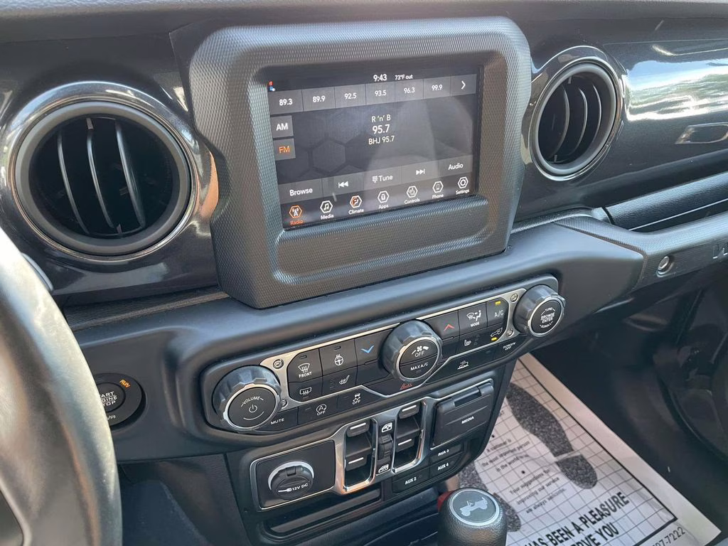 2022 Granite Crystal Metallic Clearcoat Jeep Wrangler Unlimited Sport Altitude 4X4 SUV