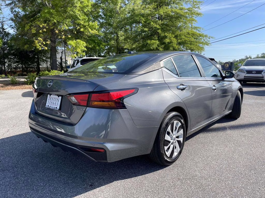 2025 Gun Metallic Nissan Altima 2.5 S FWD Sedan