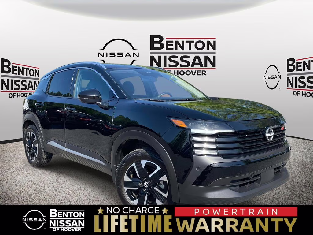 2025 Super Black Nissan Kicks SR AWD SUV