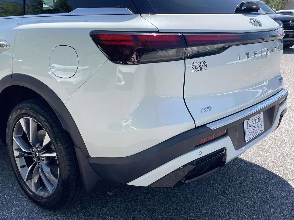 2023 Majestic White INFINITI QX60 LUXE AWD SUV