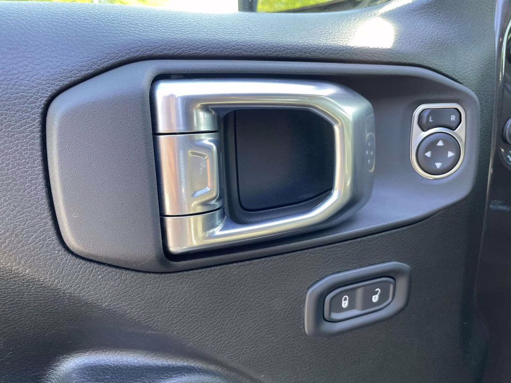 2022 Granite Crystal Metallic Clearcoat Jeep Wrangler Unlimited Sport Altitude 4X4 SUV