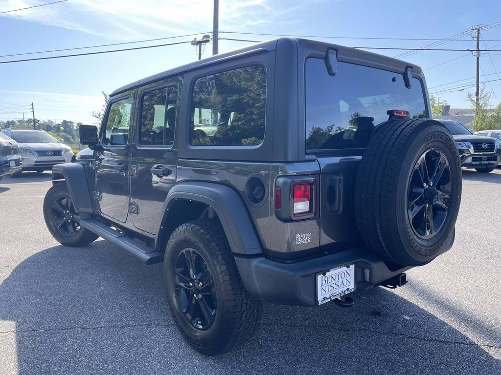2022 Granite Crystal Metallic Clearcoat Jeep Wrangler Unlimited Sport Altitude 4X4 SUV