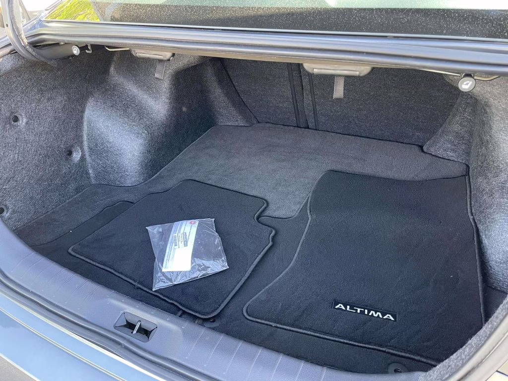 2025 Gun Metallic Nissan Altima 2.5 S FWD Sedan