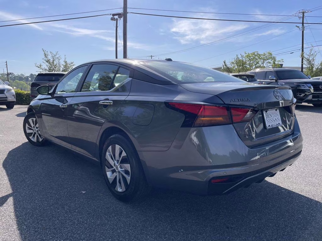 2025 Gun Metallic Nissan Altima 2.5 S FWD Sedan