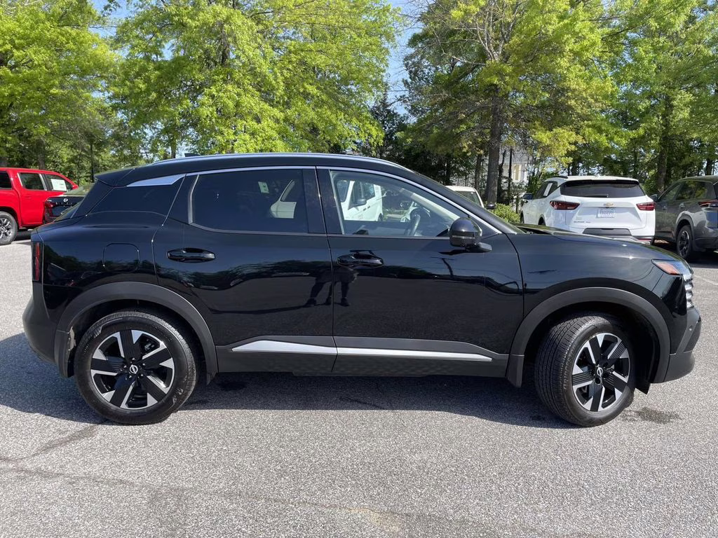 2025 Super Black Nissan Kicks SR AWD SUV