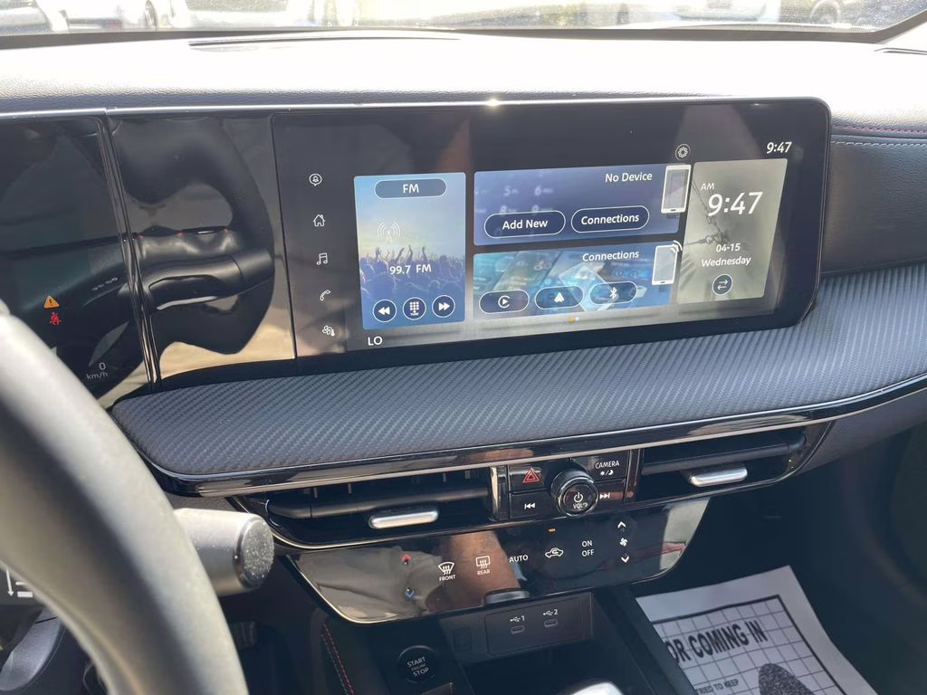 2025 Super Black Nissan Kicks SR AWD SUV