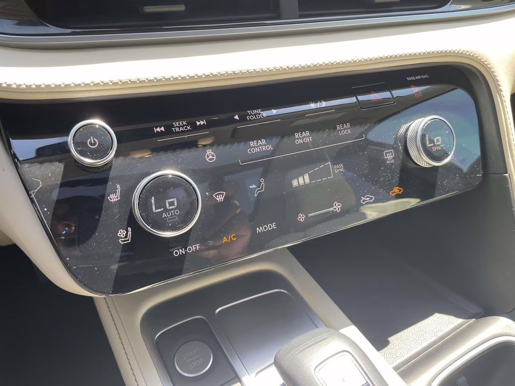 2023 Majestic White INFINITI QX60 LUXE AWD SUV