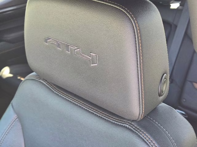 2023 Summit White GMC Sierra 1500 AT4 4X4 Truck