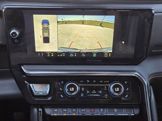 2023 Summit White GMC Sierra 1500 AT4 4X4 Truck